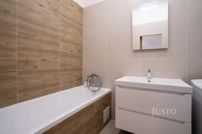 Pronájem bytu 2+kk, Praha, Americká, 46 m2