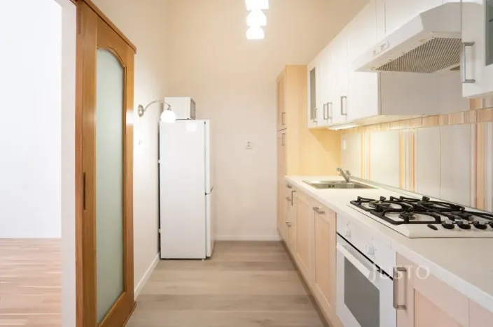 Pronájem bytu 2+kk, Praha, Americká, 46 m2