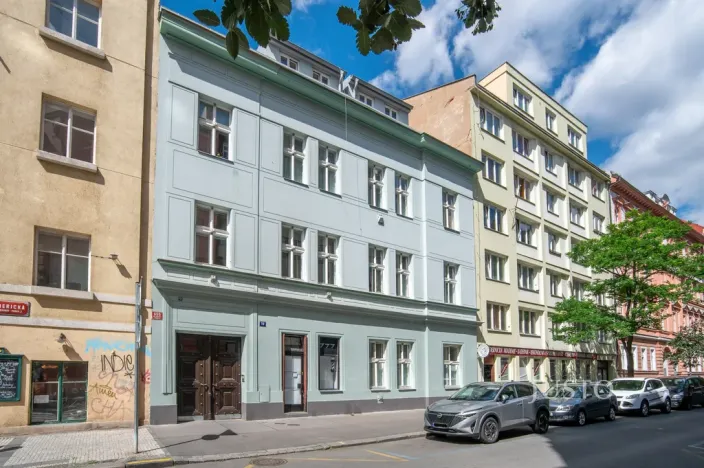 Pronájem bytu 2+kk, Praha, Americká, 46 m2
