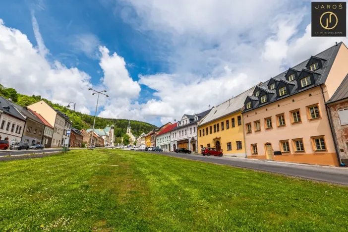 Prodej bytu 2+kk, Jáchymov, náměstí Republiky, 34 m2