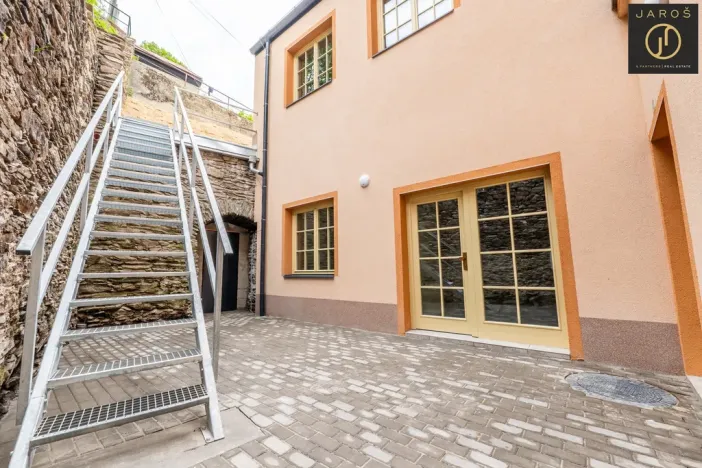 Prodej bytu 2+kk, Jáchymov, náměstí Republiky, 51 m2