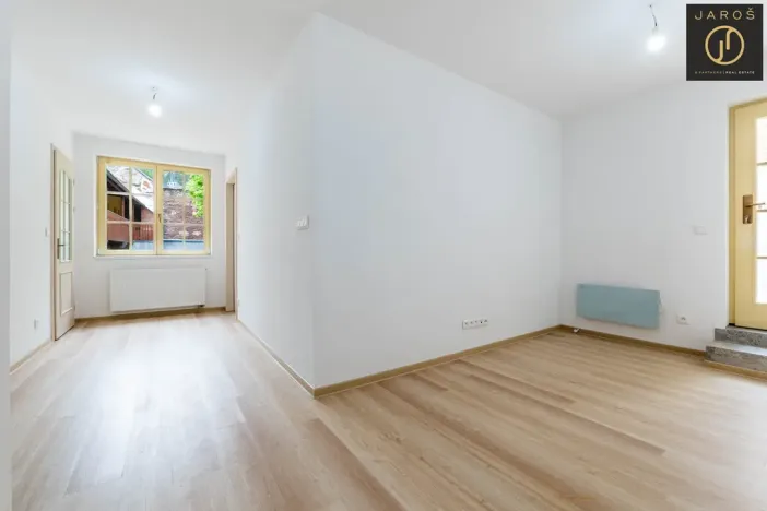 Prodej bytu 2+kk, Jáchymov, náměstí Republiky, 62 m2