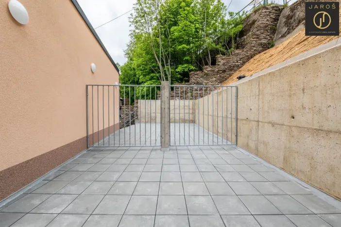 Prodej bytu 2+kk, Jáchymov, náměstí Republiky, 62 m2
