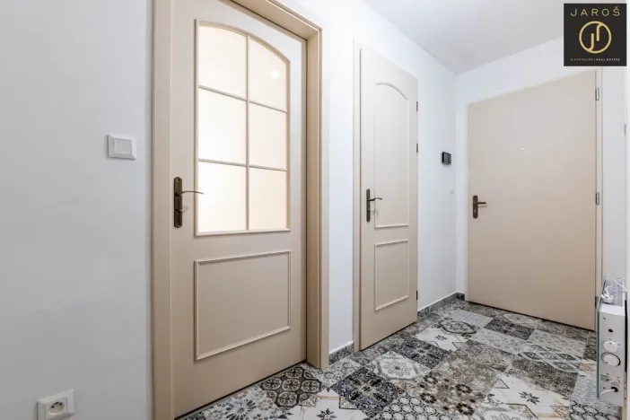 Prodej bytu 2+kk, Jáchymov, náměstí Republiky, 43 m2