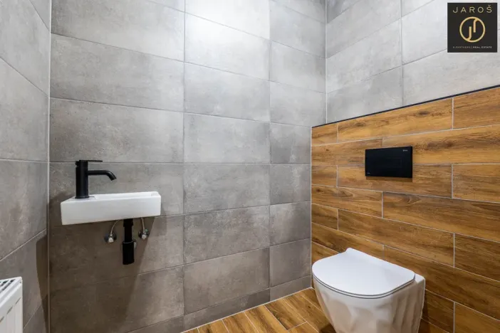 Prodej bytu 2+kk, Jáchymov, náměstí Republiky, 43 m2