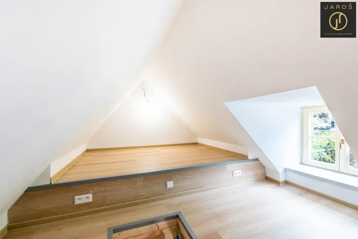 Prodej bytu 2+kk, Jáchymov, náměstí Republiky, 67 m2