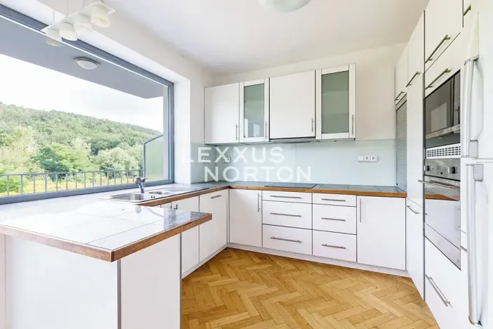 Pronájem rodinného domu, Praha - Nebušice, K vinicím, 230 m2