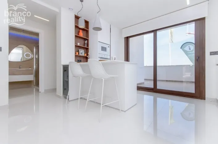 Prodej rodinného domu, Torrevieja, Alicante, Španělsko, 63 m2