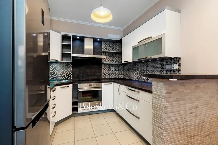 Pronájem bytu 2+kk, Praha - Vysočany, Jana Přibíka, 62 m2