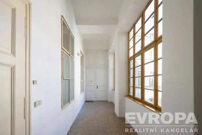 Prodej bytu 2+kk, Praha - Staré Město, Smetanovo nábřeží, 77 m2