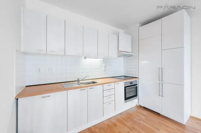 Pronájem bytu 2+kk, Praha - Stodůlky, Sluneční náměstí, 50 m2