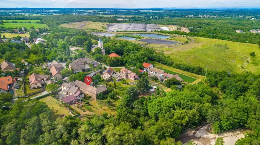 Prodej rodinného domu, Chvaletice, 309 m2