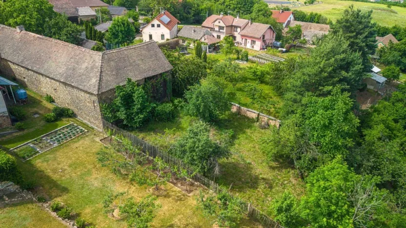 Prodej rodinného domu, Chvaletice, 309 m2