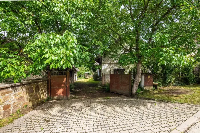 Prodej rodinného domu, Chvaletice, 309 m2