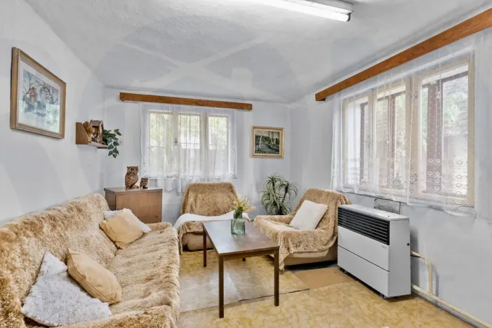 Prodej rodinného domu, Chvaletice, 309 m2