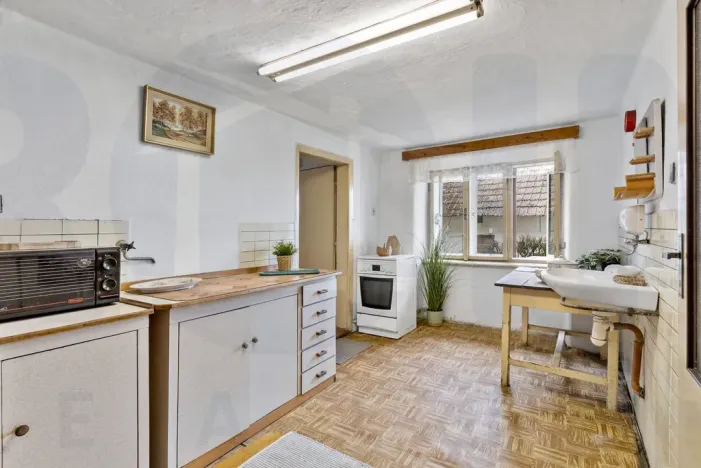 Prodej rodinného domu, Chvaletice, 309 m2