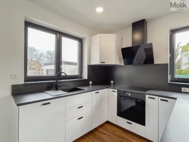 Pronájem rodinného domu, Dubí, Zahradní, 160 m2