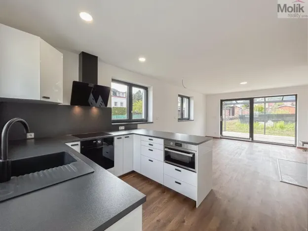 Pronájem rodinného domu, Dubí, Zahradní, 160 m2