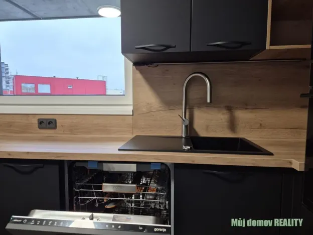Pronájem bytu 3+kk, Praha - Prosek, Čakovická, 83 m2