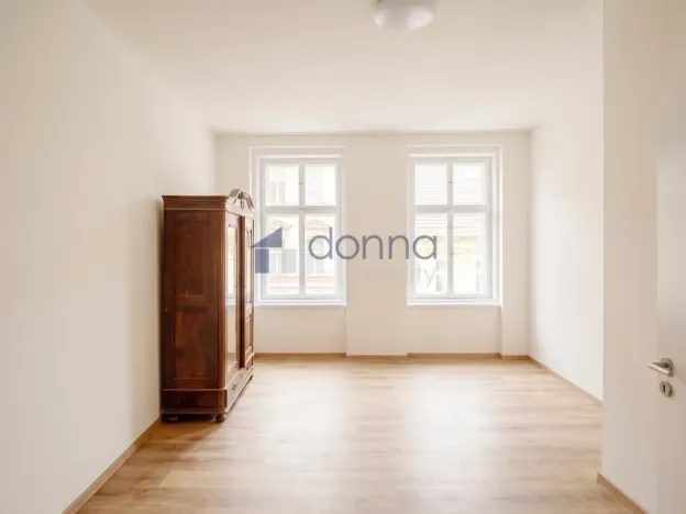 Pronájem bytu 2+kk, Praha, Lublaňská, 45 m2