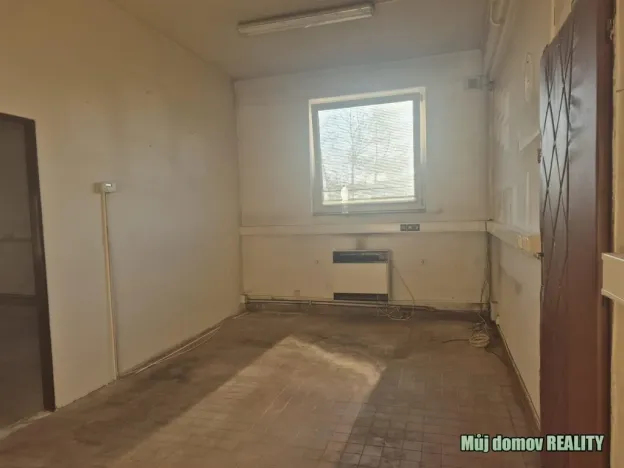 Pronájem výrobních prostor, Praha - Běchovice, Podnikatelská, 595 m2