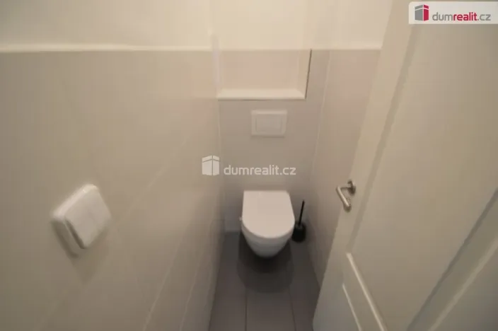 Prodej bytu 1+1, Praha - Strašnice, U hranic, 37 m2