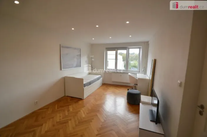 Prodej bytu 1+1, Praha - Strašnice, U hranic, 37 m2