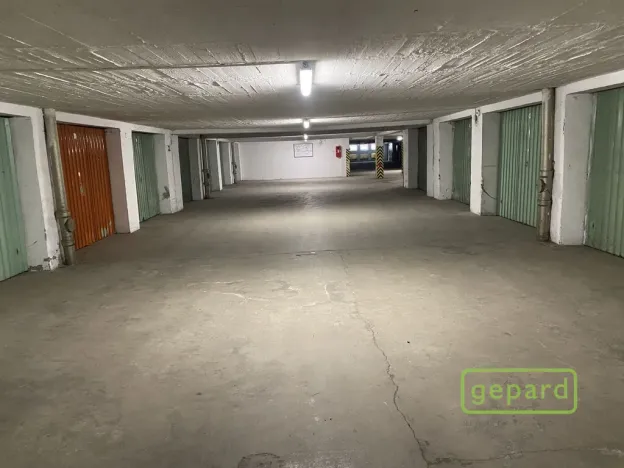 Pronájem garáže, Olomouc, U kovárny, 17 m2