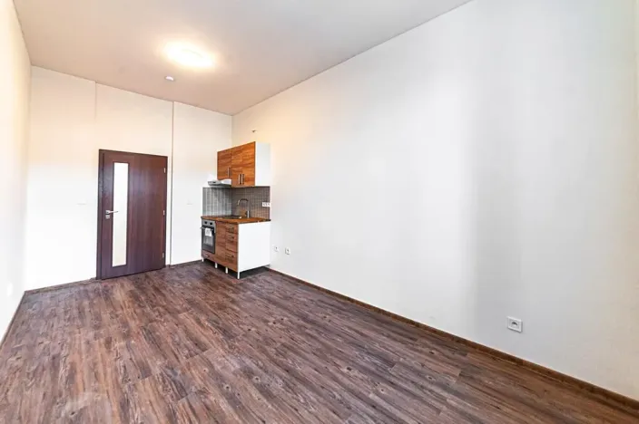 Pronájem bytu 1+kk, Praha - Libeň, Prosecká, 30 m2