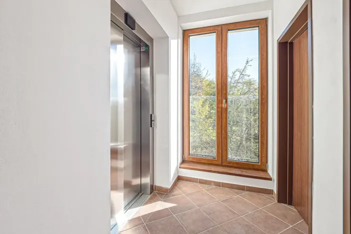 Pronájem bytu 1+kk, Praha - Libeň, Prosecká, 30 m2