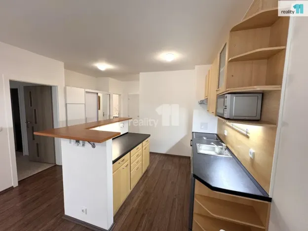 Pronájem bytu 2+kk, Praha - Jinonice, U kříže, 63 m2