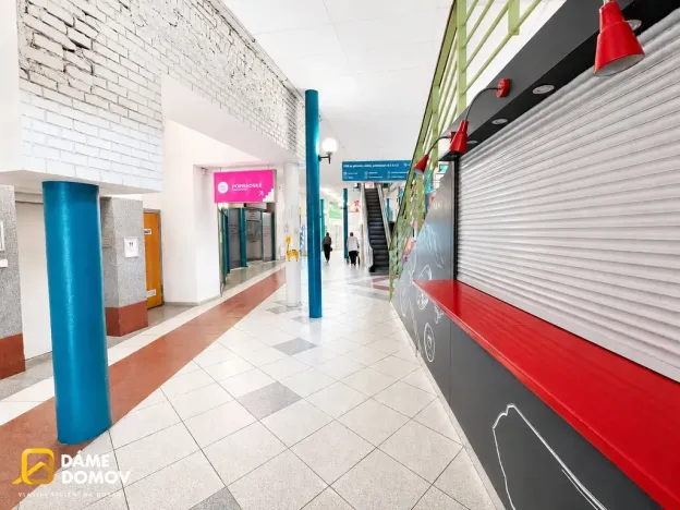 Pronájem obchodního prostoru, Hodonín, Masarykovo nám., 20 m2
