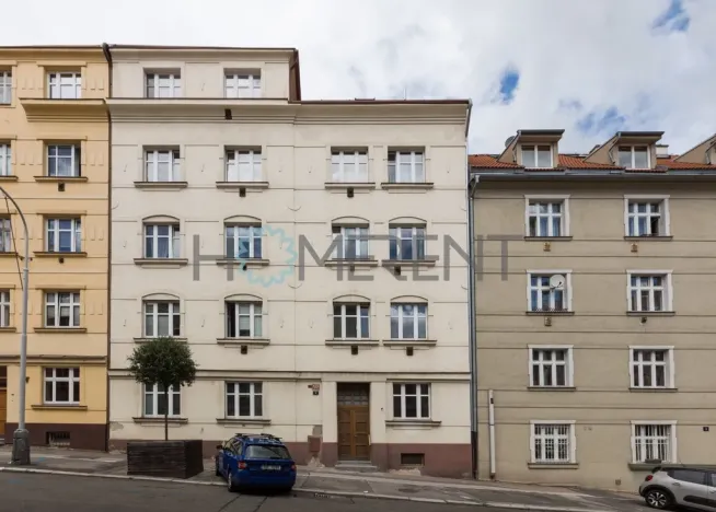Pronájem bytu 2+1, Praha - Břevnov, Šlikova, 69 m2