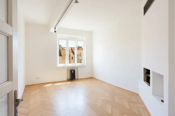 Pronájem bytu 4+kk, Praha - Holešovice, Veverkova, 111 m2