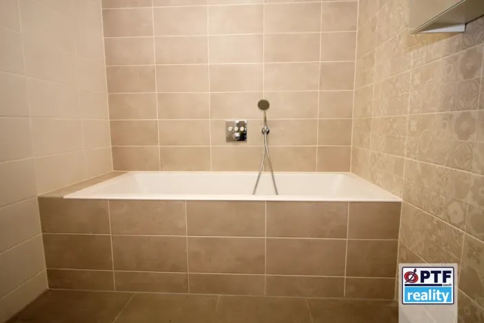Pronájem bytu 2+kk, Plzeň, Živnostenská, 54 m2