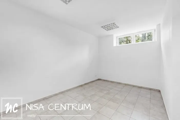 Prodej obchodního prostoru, Jablonec nad Nisou - Mšeno nad Nisou, F. L. Čelakovského, 90 m2