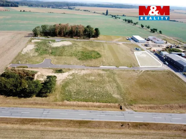 Prodej komerčního pozemku, Valeč, 730 m2
