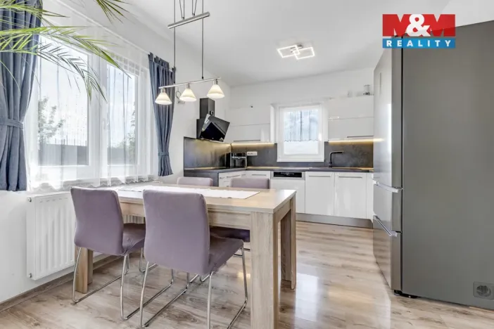 Prodej rodinného domu, Bavoryně, 74 m2