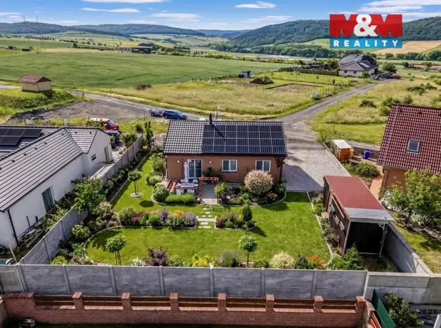 Prodej rodinného domu, Bavoryně, 74 m2