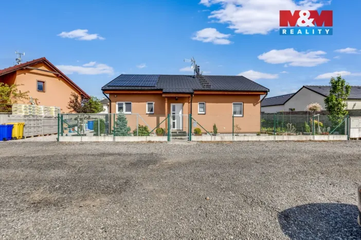 Prodej rodinného domu, Bavoryně, 74 m2