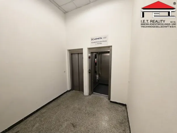 Pronájem kanceláře, Ostrava, Masarykovo náměstí, 208 m2