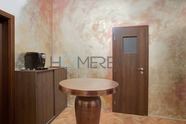 Pronájem bytu 1+kk, Praha - Nusle, Sekaninova, 35 m2
