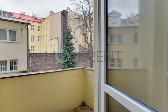 Pronájem bytu 1+kk, Praha - Nusle, Sekaninova, 35 m2