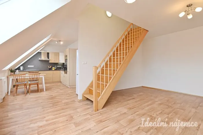 Pronájem bytu 3+kk, Brno, Tkalcovská, 70 m2
