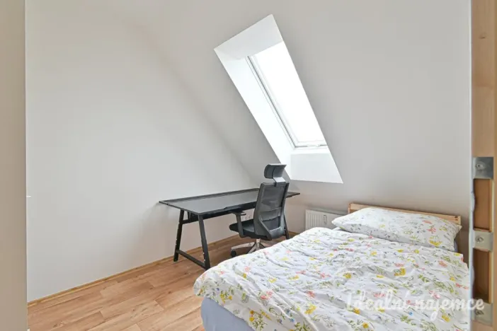 Pronájem bytu 3+kk, Brno, Tkalcovská, 70 m2