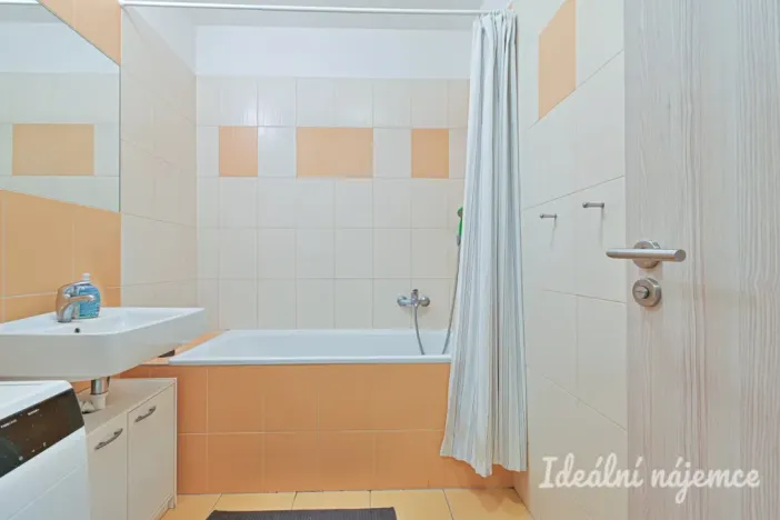 Pronájem bytu 3+kk, Brno, Tkalcovská, 70 m2