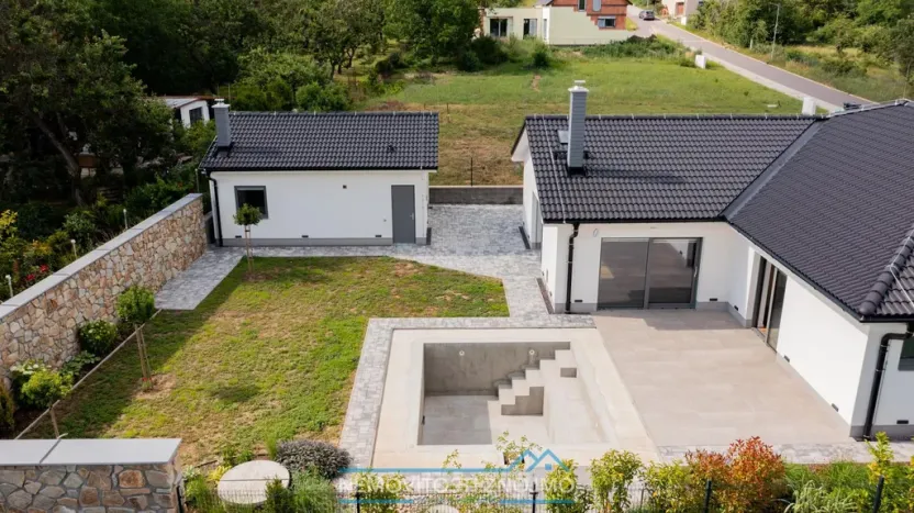 Prodej rodinného domu, Dobšice, Akátová, 217 m2
