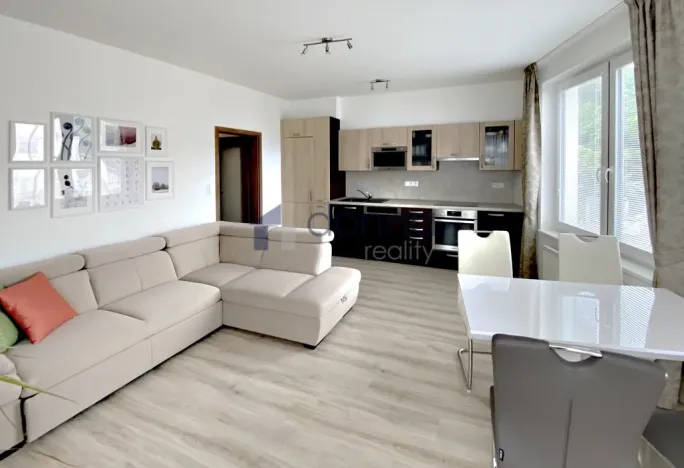 Pronájem bytu 3+kk, Praha, Pod radnicí, 75 m2