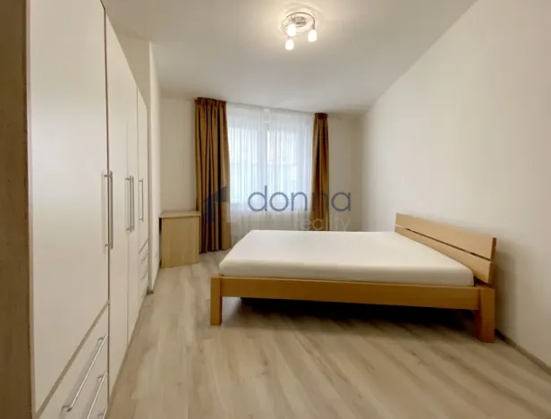 Pronájem bytu 3+kk, Praha, Pod radnicí, 75 m2