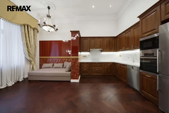 Prodej bytu 3+kk, Karlovy Vary, nábřeží Jana Palacha, 65 m2